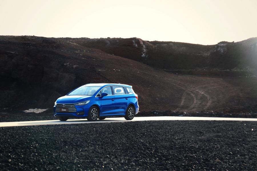  BYD Song Max 2017 года  (фото 19 из 40)